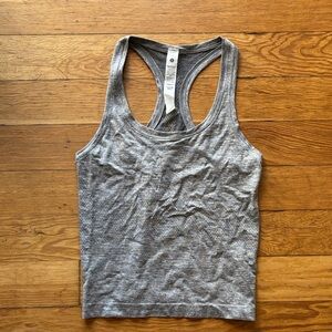 Lululemon swiftly tank 2.0 gray size 4 euc